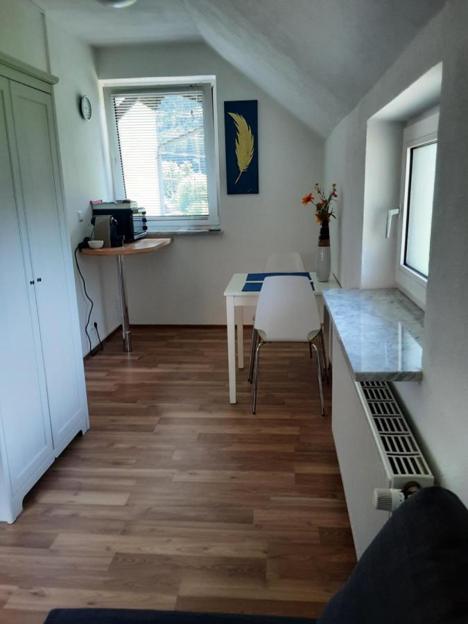 Apartment-Ferienwohnung 21 qm Treffen Exterior foto
